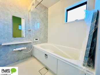 �����@�{�H��ʐ^�@�����̔�������Ă���闁���͍L�X�������B�x���͂��q�l�ƈꏏ�ɗV�тȂ������܂��ˁB