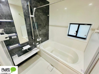 �L�b�`���@�V�z�Ȃ�ł͂̃s�J�s�J�̃L�b�`���͖����̂��������y�������Ă���܂��ˁB