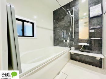 �L�b�`���@�V�z�Ȃ�ł͂̃s�J�s�J�̃L�b�`���͖����̂��������y�������Ă���܂��ˁB