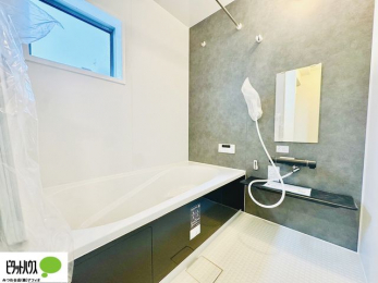 �����@�{�H��ʐ^�@�����̔�������Ă���闁���͍L�X�������B�x���͂��q�l�ƈꏏ�ɗV�тȂ������܂��ˁB