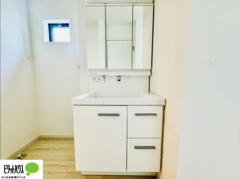 ���ʑ�E���ʏ��@�{�H��ʐ^�F�g���₷���V���v���Ȑ��ʉ��ϑ�B�����̎x�x�͂�������n�܂�܂��B