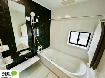 ���r���O�@�A�N�Z���g�N���X���g�p�����A�������ȃ��r���O