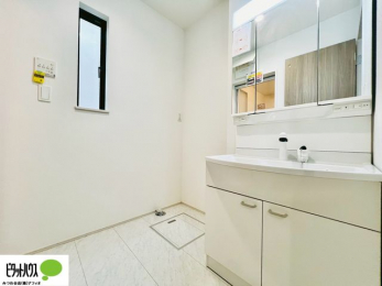 ���ʑ�E���ʏ��@�{�H��ʐ^�@�g���₷���V���v���Ȑ��ʉ��ϑ�B�����̎x�x�͂�������n�܂�܂��B