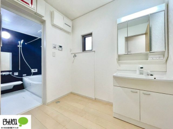 ���ʑ�E���ʏ��@�g���₷���V���v���Ȑ��ʉ��ϑ�B�����̎x�x�͂�������n�܂�܂��B