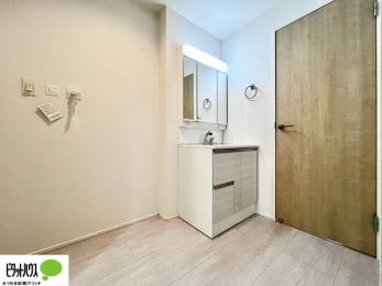 ���ʑ�E���ʏ��@�{�H��ʐ^�@�g���₷���V���v���Ȑ��ʉ��ϑ�B�����̎x�x�͂�������n�܂�܂��B