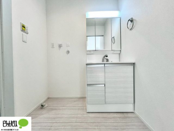 ���ʑ�E���ʏ��@�{�H��ʐ^�@�g���₷���V���v���Ȑ��ʉ��ϑ�B�����̎x�x�͂�������n�܂�܂��B