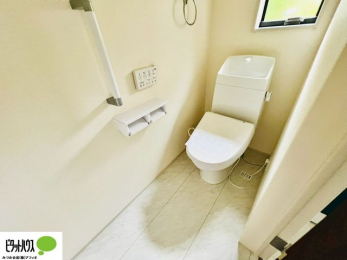 �g�C���@�{�H��ʐ^�@1�E2�K�E�H�V�����b�g�g�C�������B