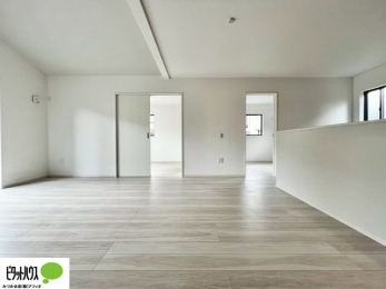 ���̑��@�l�C�̑ΖʃL�b�`���ŉƑ��݂�Ȃ������ꏏ�B