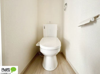 �g�C���@�{�H��ʐ^�@1�E2�K�E�H�V�����b�g�g�C�������B