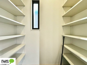 �@�A�E�g�h�A�p�i��x�r�[�J�[�A�K�[�f�j���O�̓���Ȃǂ����[���Ă����̂ɂ��֗��ȃV���[�Y�C���N���[�N�B