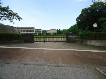 ���ӊ��@�s���s�L�H�쏬�w�Z �k��14���B 1100m