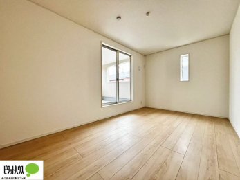 ���[�@����̏I���ɕv�w�ł������߂������Q���B�L���ɂ�Ƃ肪����A�Ƒ��̋C�z�������Ȃ������������x�߂���S�̃v���C�x�[�g��Ԃł��B