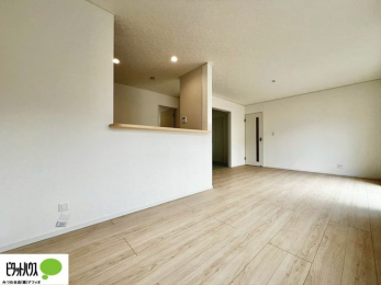 ���r���O�@���r���O����̓L�b�`���ɂ���}�}��p�p��������̂ŁA���q�l���V�񂾂�x�񂾂���S���ĉ߂������Ƃ��ł��܂��B