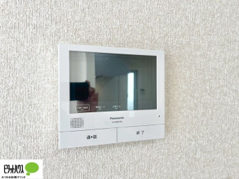 ���̑��@������Ԃ����S��TV���j�^�[�t���C���^�[�z��