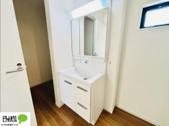 ���ʑ�E���ʏ��@�{�H��ʐ^�@�g���₷���V���v���Ȑ��ʉ��ϑ�B�����̎x�x�͂�������n�܂�܂��B