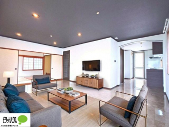 ���r���O�@�A�N�Z���g�N���X���g�p�����A�������ȃ��r���O���Ƌ�E���x�i�̓��C�A�E�g���C���[�W�������̂ŁA��������ۏ؂�����̂ł͂���܂���B