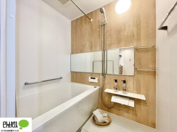 �����@1���̔�����������x���̓��͂��q�l�Ƃ̃R�~���j�P�[�V�����̏�Ƃ���