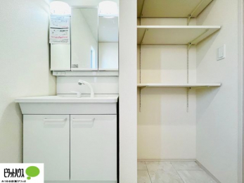 ���ʑ�E���ʏ��@�{�H��ʐ^�F�傫�ȋ��Ō��₷�����ʉ��ϑ�ł�