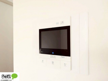 ���̑��@������Ԃ����S��TV���j�^�[�t���C���^�[�z��