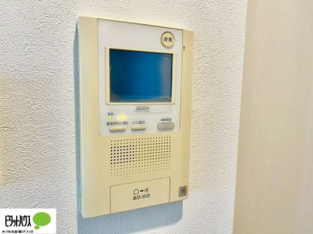 ���̑��@������Ԃ����S��TV���j�^�[�t���C���^�[�z��