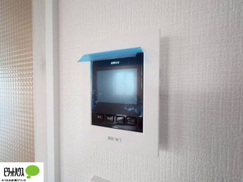 ���̑��@������Ԃ����S��TV���j�^�[�t���C���^�[�z��