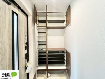 �@�Ƒ��݂�Ȃ̌C�������Ղ���[�ł���V���[�Y�{�b�N�X