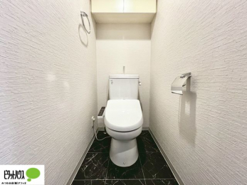 �g�C���@�E�H�V�����b�g�g�C�������B