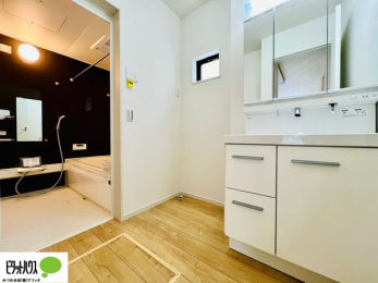 �L�b�`���@�Ƒ��Ƃ��b���Ȃ���y���������ł���J�E���^�[�L�b�`��