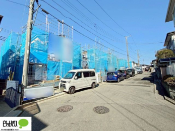 ���r���O�@���R�����������ޒg���ȃ��r���O�B��������ɂ͓Ǐ��₨���Q�ł����Ȃ���̂�т�Ɖ߂����ЂƎ����B