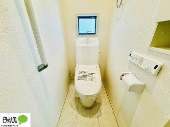 ���ʑ�E���ʏ��@�V�����[�t���O�ʋ����ʑ�B�㕔�ɂ����[�X�y�[�X������A�������X�b�L���Еt���܂�