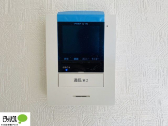 ���̑��@�{�H��ʐ^�@������Ԃ����S��TV���j�^�[�t���C���^�[�z��