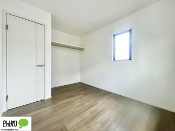 �o���R�j�[�@�R�[�g�⃏���s�[�X�A�X�[�c������Ȃ��������܂��B