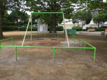 ���[�@�a���́A���q�l�ƗV�񂾂�A�Ǝ���������A�����Q�Ȃǎg������l�X�ł�