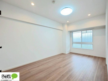 �Q���@����̏I���ɕv�w�ł������߂������Q���B�L���ɂ�Ƃ肪����A�Ƒ��̋C�z�������Ȃ������������x�߂���S�̃v���C�x�[�g��Ԃł��B