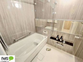 �����@�����������F���̗����ŁA1���̔��������������Ă��������B