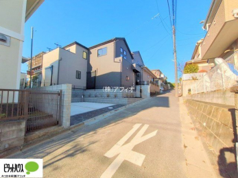 �O�ώʐ^�@�O�ʓ��H�܂ތ��n�ʐ^