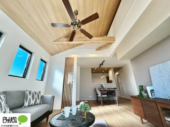 ���r���O�@�J�������鐁���̃��r���O�B