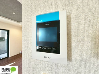 ���̑��@������Ԃ����S��TV���j�^�[�t���C���^�[�z��