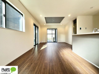 ���r���O�@���r���O����̓L�b�`���ɂ���}�}��p�p��������̂ŁA���q�l���V�񂾂�x�񂾂���S���ĉ߂������Ƃ��ł��܂��B