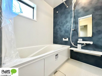 �����@�����̔�������Ă����o�X���[���͍L�X�������B�x���͂��q�l�ƈꏏ�ɗV�тȂ������܂��ˁB