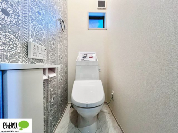 �g�C���@1�E2�K�E�H�V�����b�g�g�C�������B