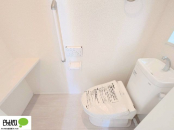 �g�C���@1�E2�K�E�H�V�����b�g�g�C�������B