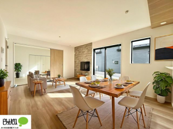 ���r���O�@�����ۂ̎����ʐ^��CG�ŉƋ��z�u�����C���[�W�ł���A���ۂƂ͑����قȂ�܂��B