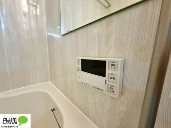 ���̑��@�����������F���̗����ŁA1���̔��������������Ă��������B