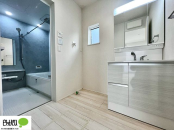 ���ʑ�E���ʏ��@�g���₷���V���v���Ȑ��ʉ��ϑ�B�����̎x�x�͂�������n�܂�܂��B