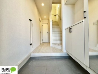 ���ց@�V���[�Y�{�b�N�X�ɂ́A�g�����Ȃ݃`�F�b�N���ł���S�g�~���[�t���I