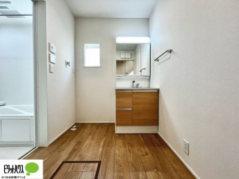 ���ʑ�E���ʏ��@���C�h�݌v�̐��ʎ��B