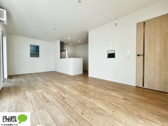 ���r���O�@�L�X�k�c�j�I����̑傫�ȃ\�t�@��u���Ă������f��ӏ܂��ǂ��ł��ˁB