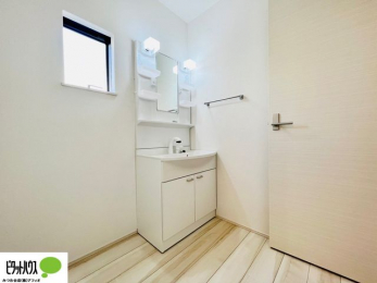 ���ʑ�E���ʏ��@�{�H��ʐ^�F�傫�ȋ��Ō��₷�����ʉ��ϑ�