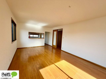 ���r���O�@�l�C�̑ΖʃL�b�`���ŉƑ��݂�Ȃ������ꏏ�B